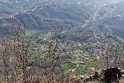 61 Vista sul sottostante Brumano